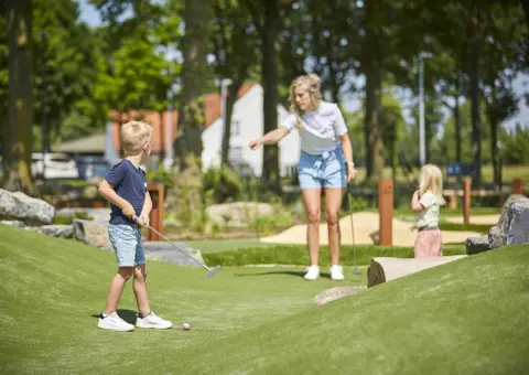 Adventure Golf Leistert 15